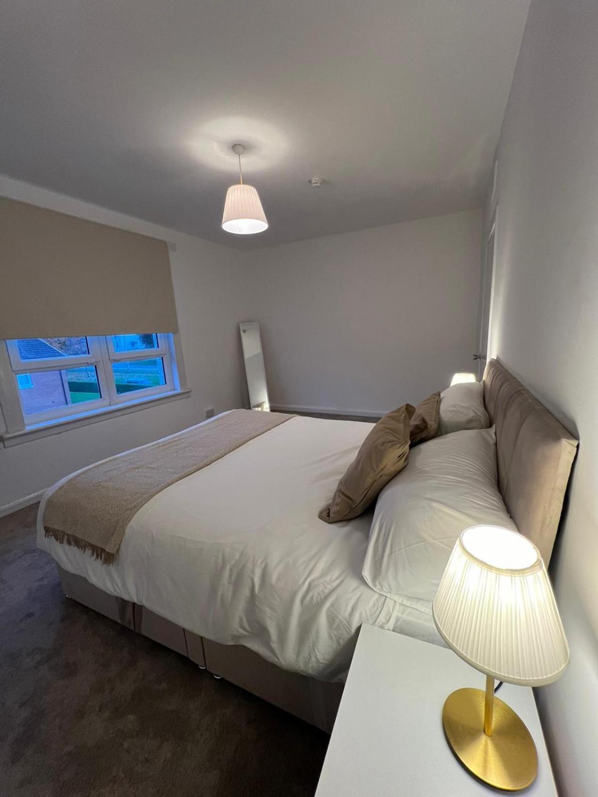 Archillects Entire Two Bedroom Comfy House - Free Parking Glasgow Eksteriør billede